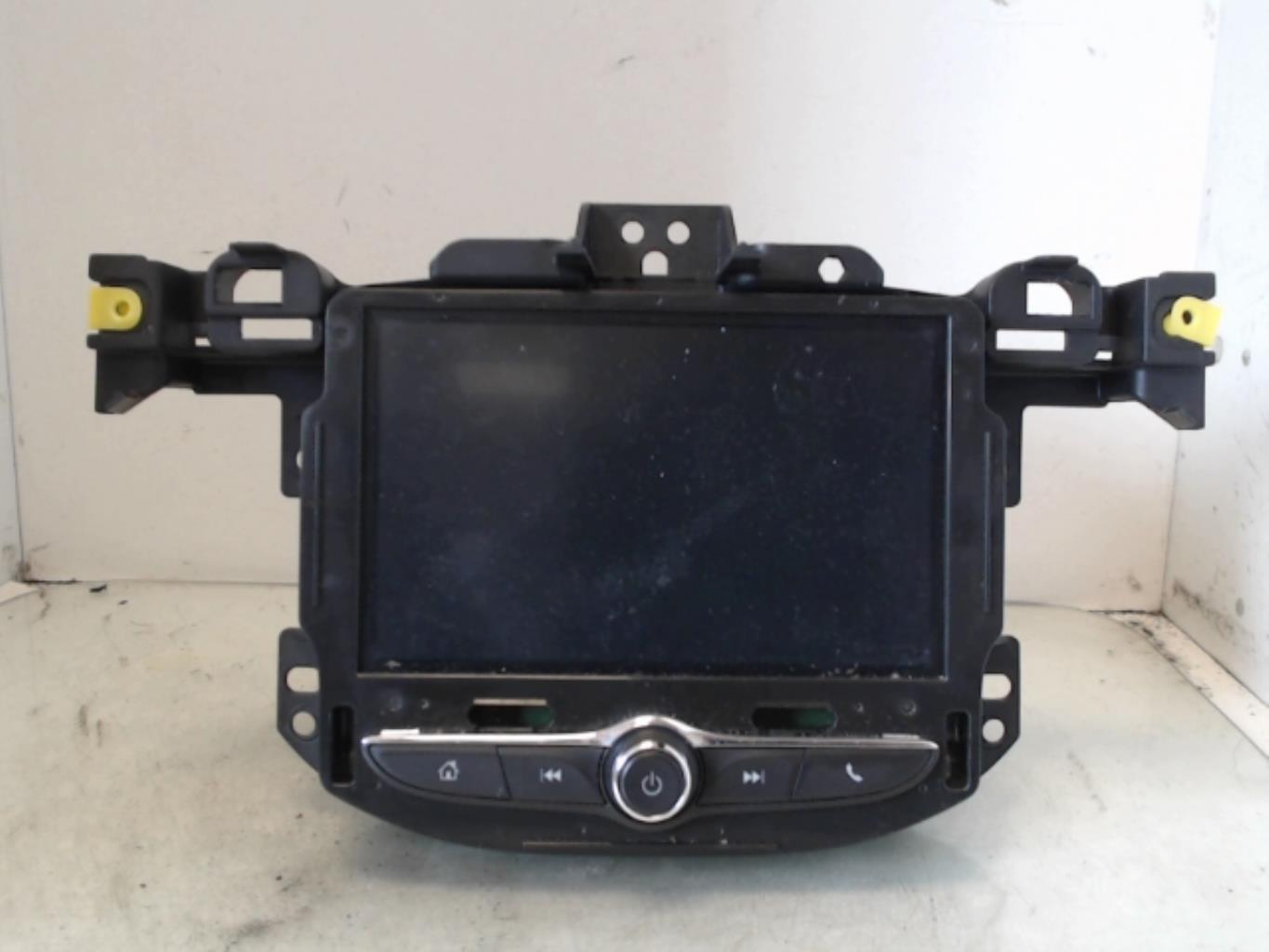 Ecran GPS OPEL CORSA E Essence - 1