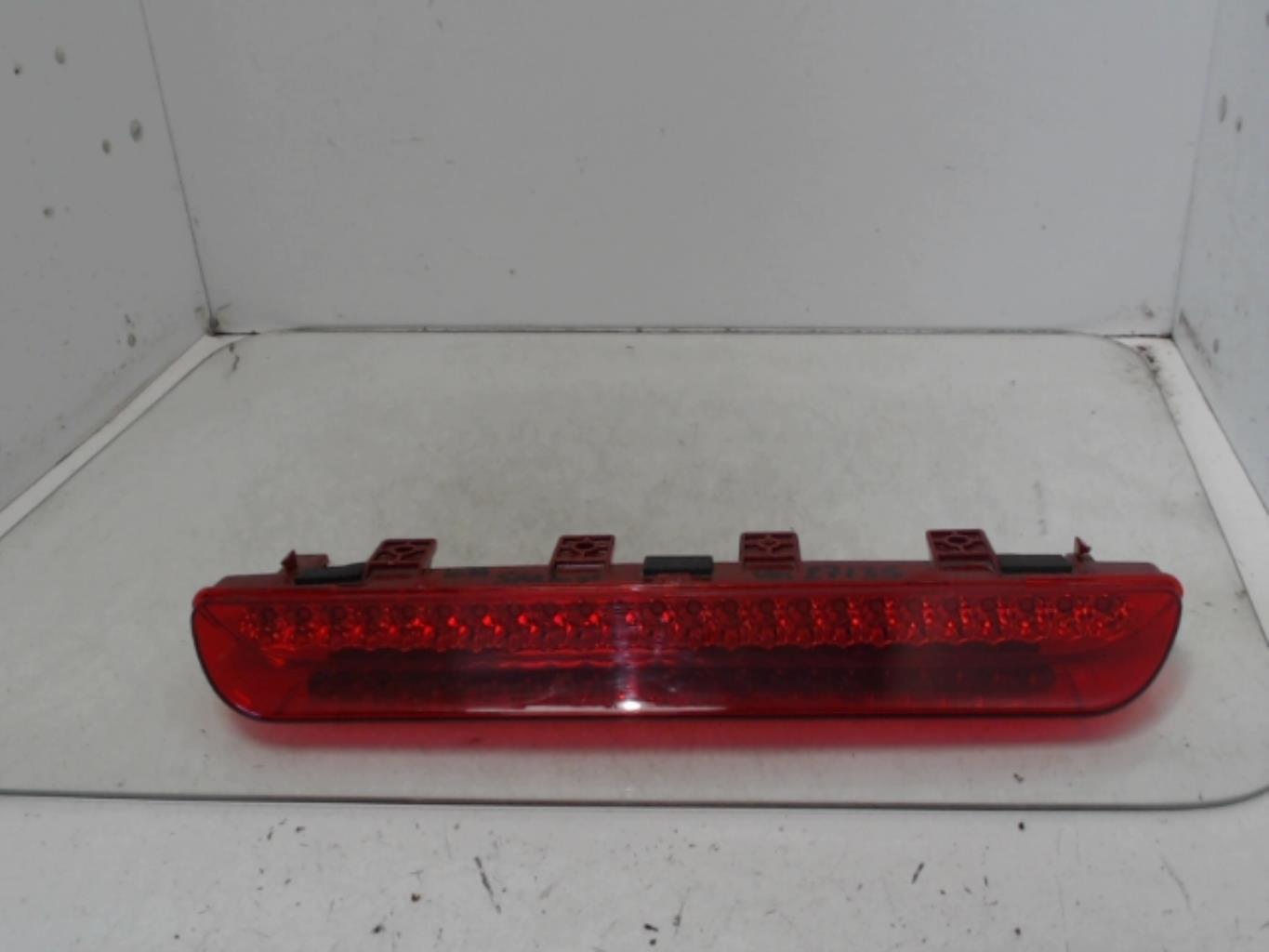 Luce stop centrale KIA SPORTAGE 3 PHASE 2  - 1