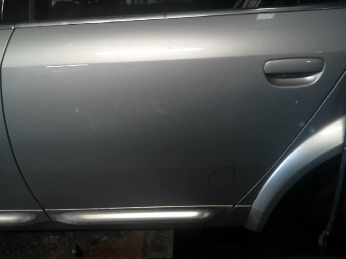 Puerta trasera izquierda AUDI A6 2 ALLROAD PHASE 2 BREAK Diésel - 1