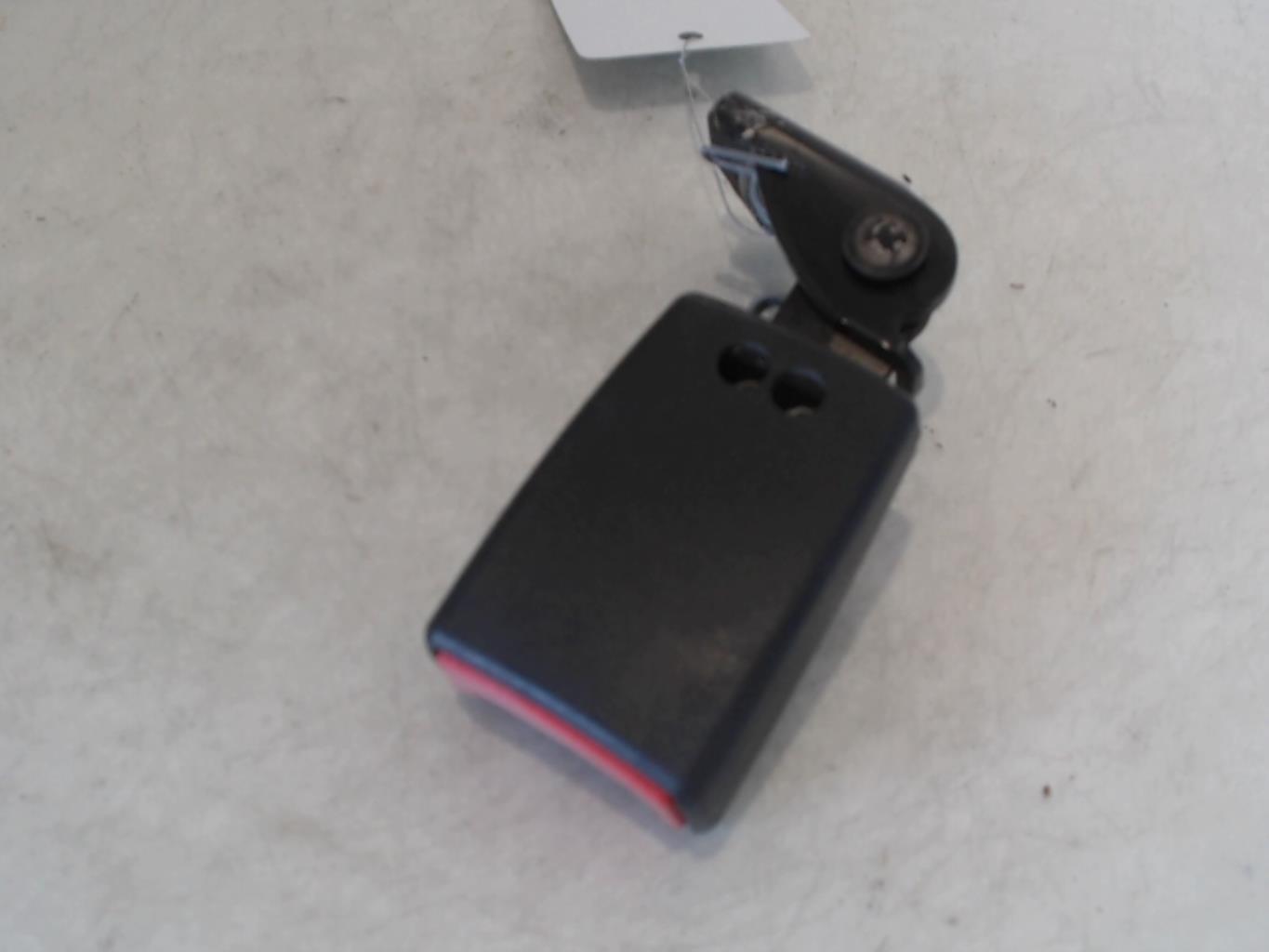 Aggancio cintura sicurezza posteriore sinistro FORD FIESTA 6 PHASE 1 Diésel - 1