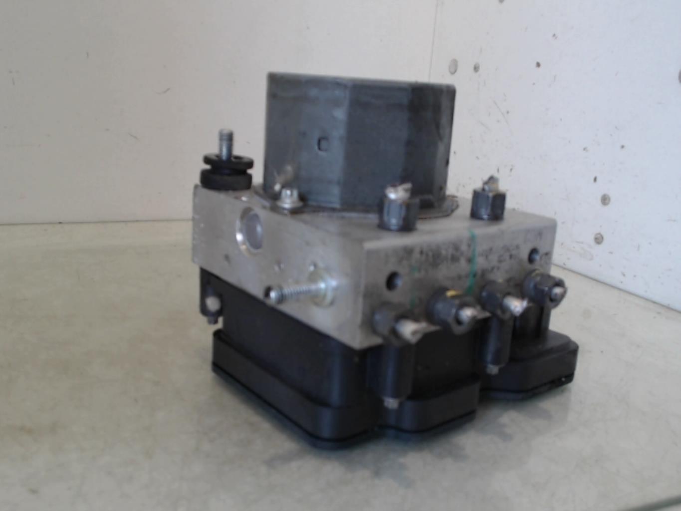 Bloc ABS (freins anti-blocage) DACIA DUSTER 1 PHASE 2 Diesel - 1