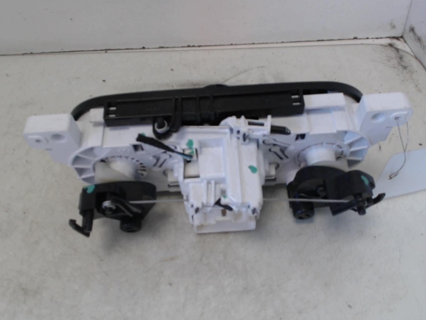 Commande chauffage DACIA SANDERO 2 PHASE 1 Diesel - 1
