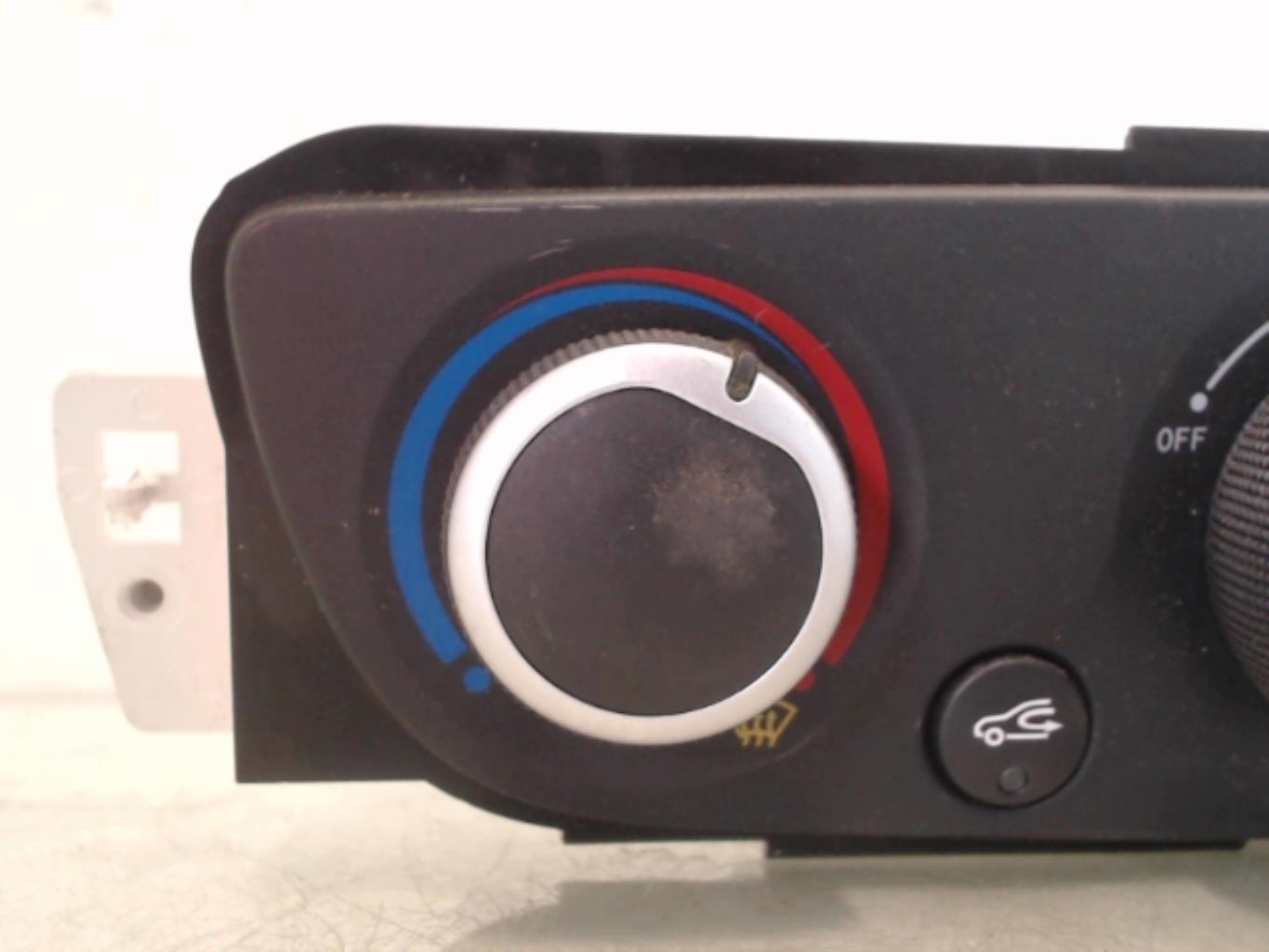 Commande chauffage RENAULT MEGANE 3 PHASE 3 COUPE Essence - 1