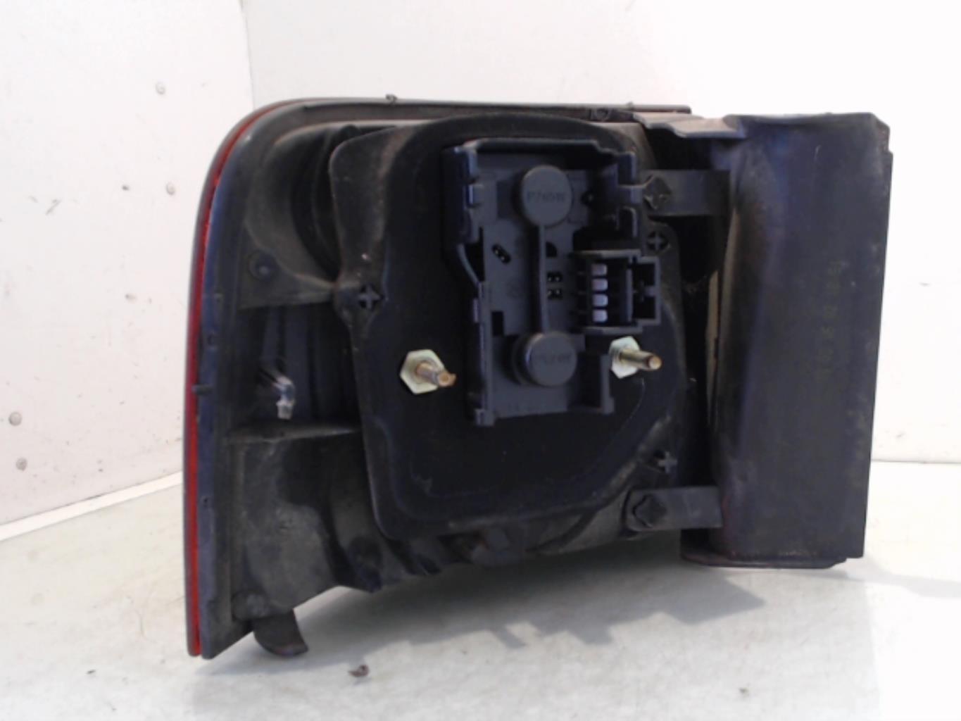 Fanale posteriore principale destro (luci) FIAT STILO BREAK Diésel - 1
