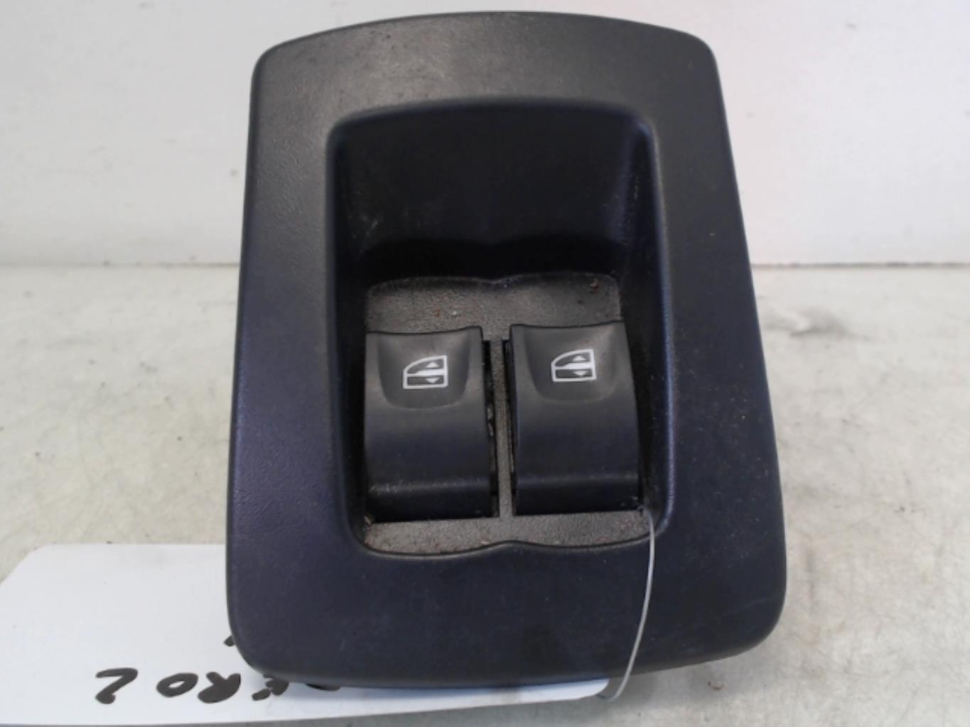 Interruttore lavacristalli posteriore sinistro DACIA SANDERO 2 PHASE 1 Diésel - 1