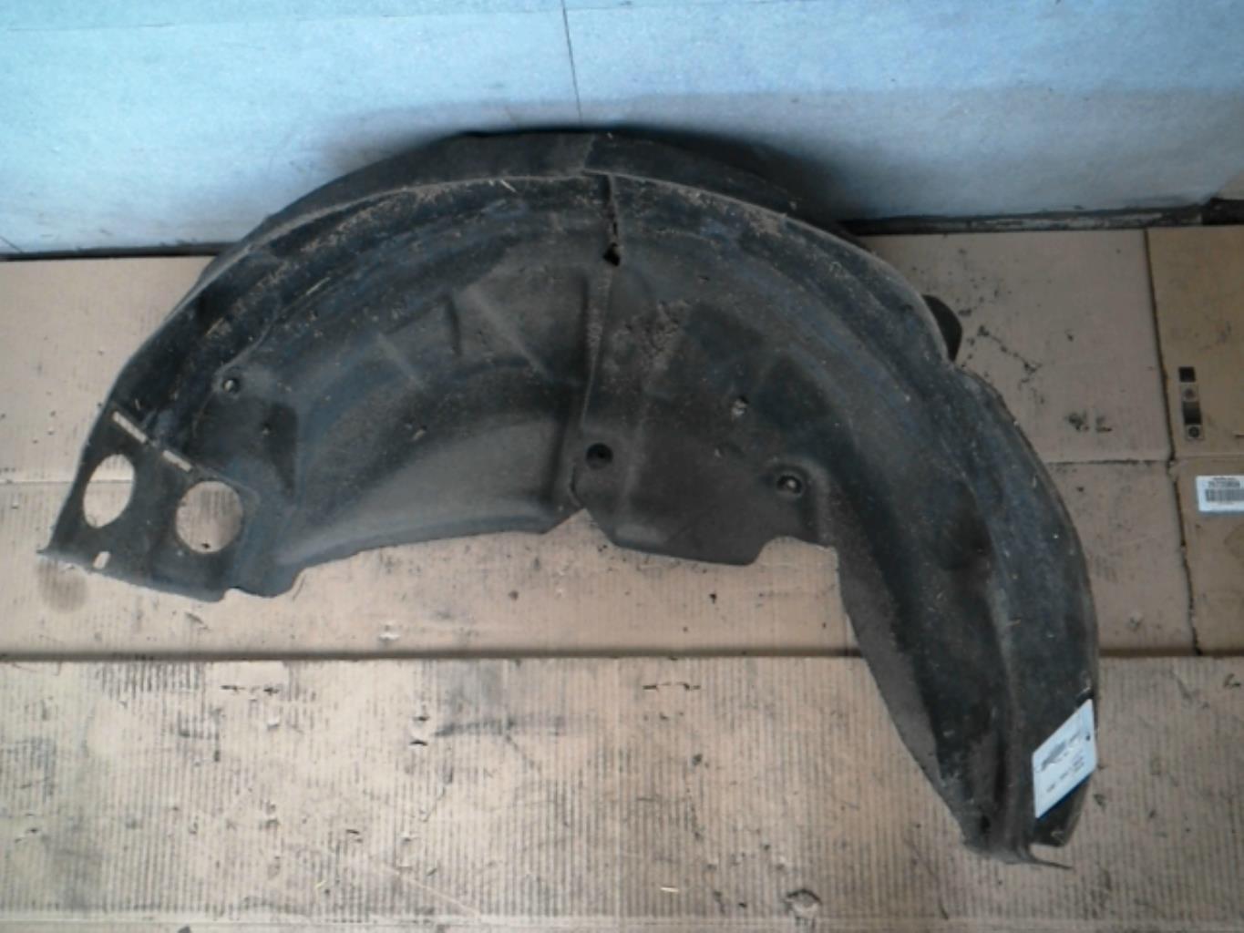 Parasale posteriore sinistro RENAULT MEGANE 4 PHASE 1 BREAK Diésel - 1