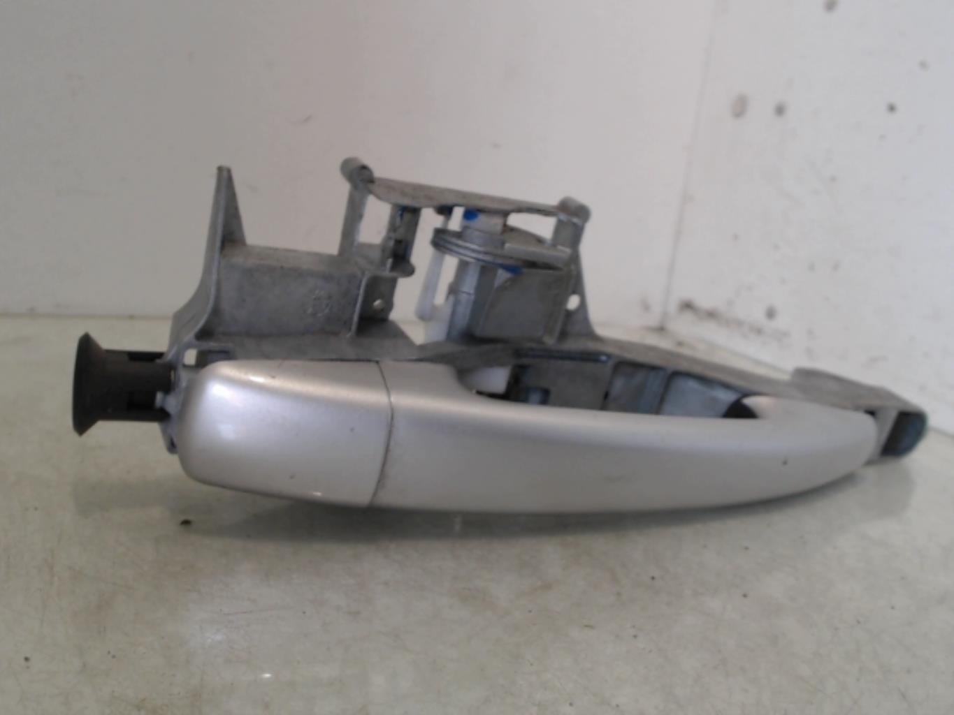 Maniglia porta laterale sinistra PEUGEOT PARTNER 2 PHASE 1 Diésel - 1