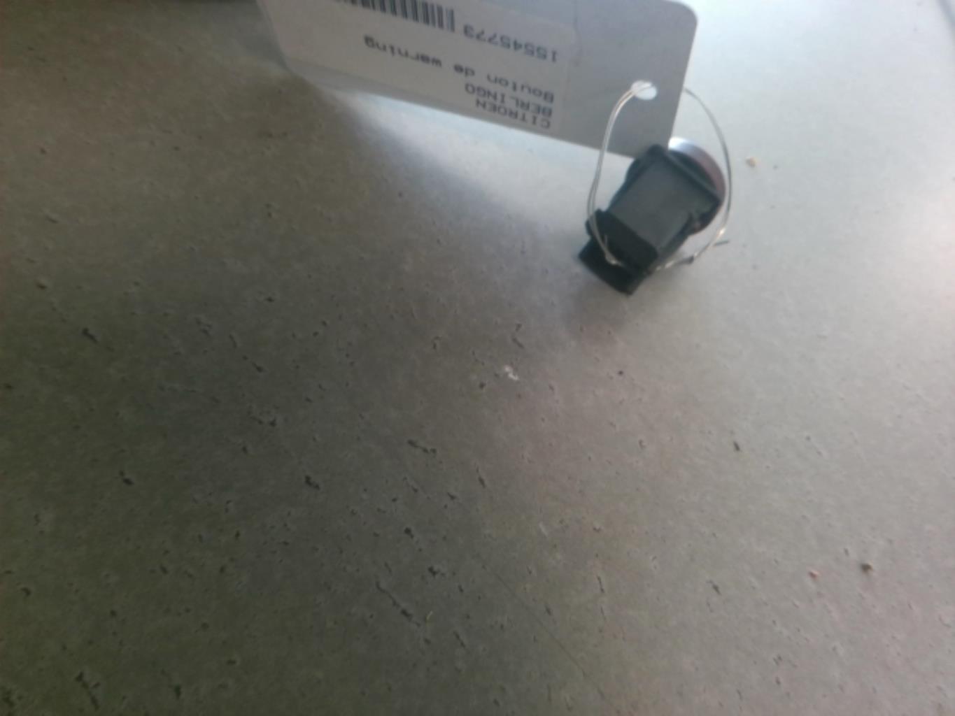 Bouton de warning CITROEN BERLINGO 1 PHASE 1 Diesel - 1