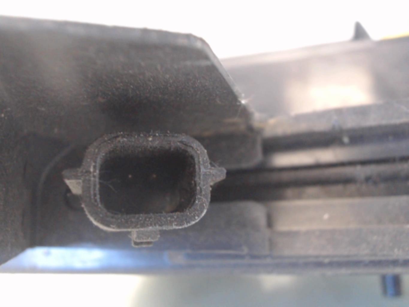 Chiusura centralizzata posteriore sinistra DACIA SANDERO 2 PHASE 1 Gasolina - 1