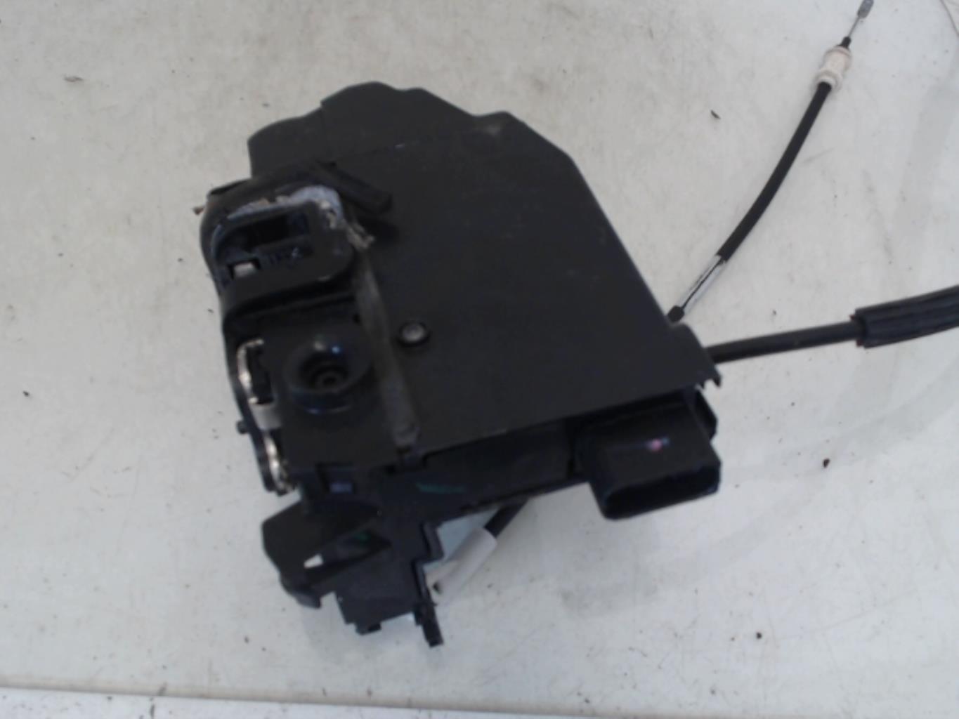 Chiusura centralizzata anteriore sinistra PEUGEOT 308 2 PHASE 1 Diésel - 1