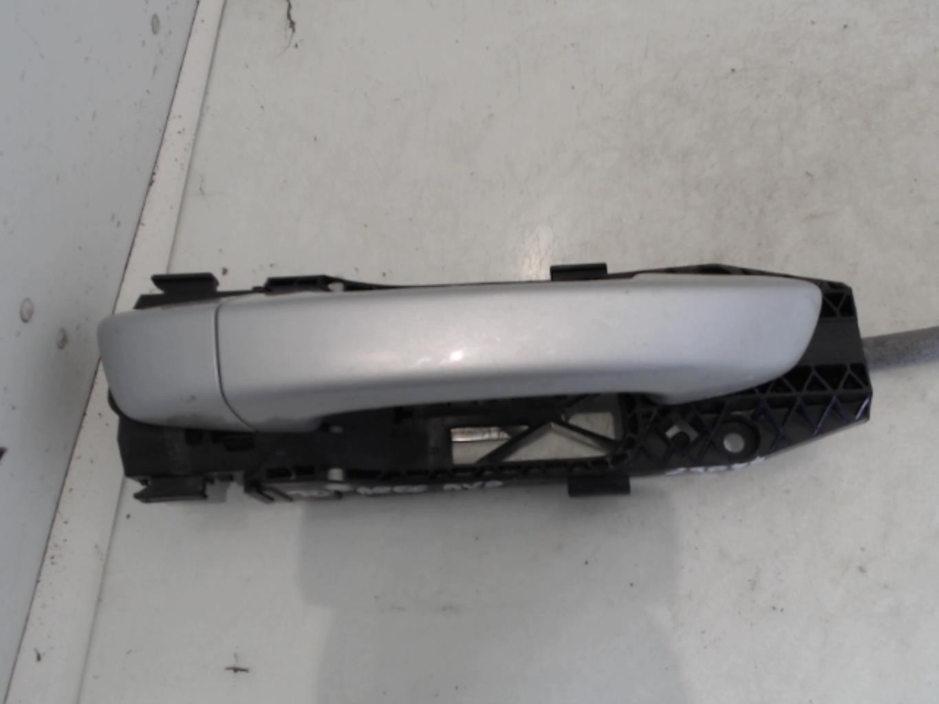 Maniglia portiera anteriore destra VOLKSWAGEN TOUAREG 2 PHASE 1 Diésel - 1