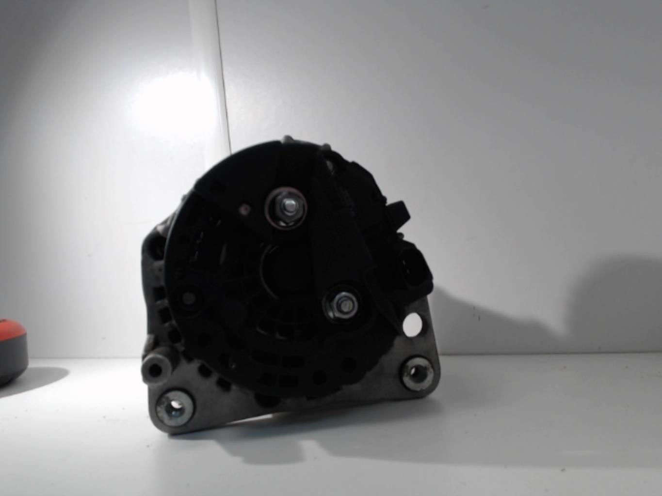 Alternateur VOLKSWAGEN BORA Essence - 1