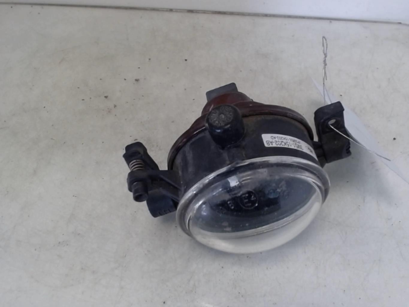 Fendinebbia sinistro (luce) FORD FOCUS 2 PHASE 1 Diésel - 1