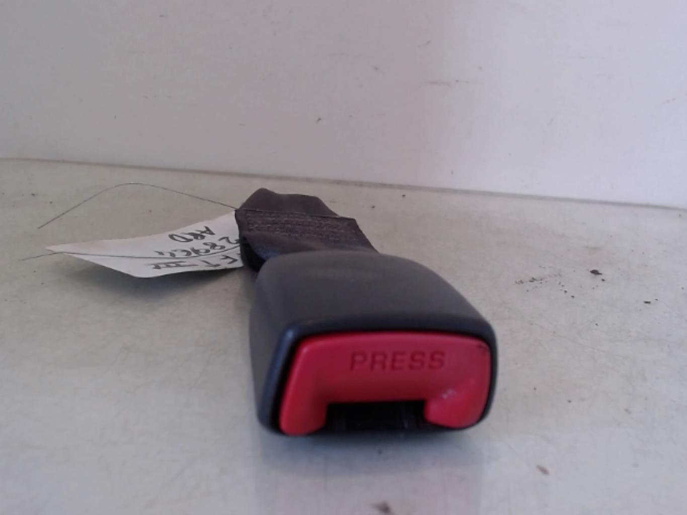 Aggancio cintura sicurezza posteriore destro SUZUKI SWIFT 3 Gasolina - 1