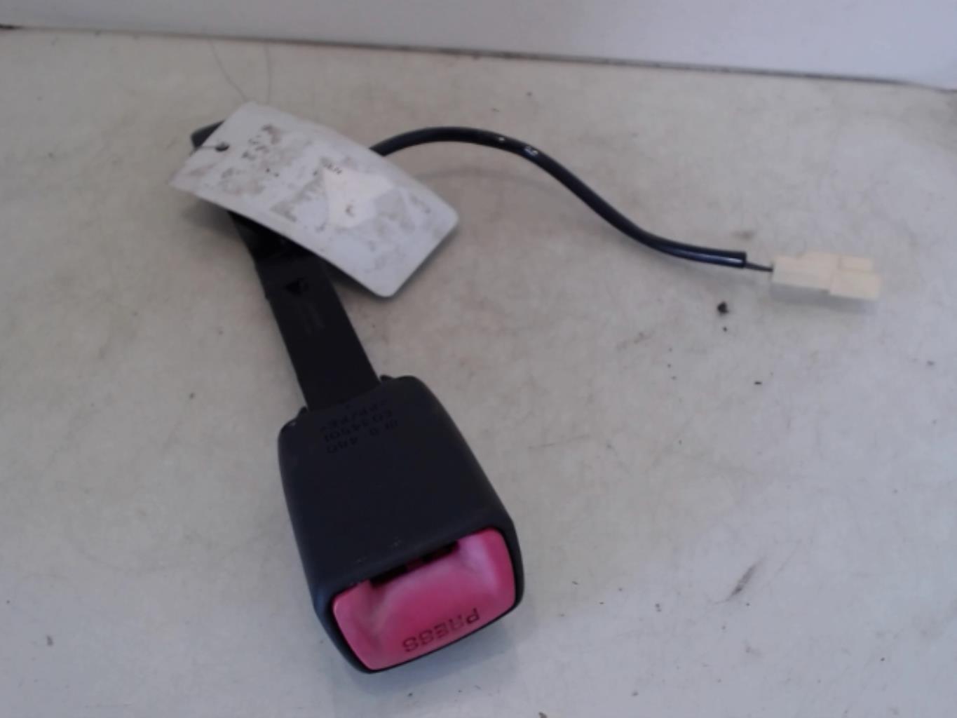 Aggancio cintura sicurezza anteriore sinistro SUZUKI SWIFT 3 Gasolina - 1