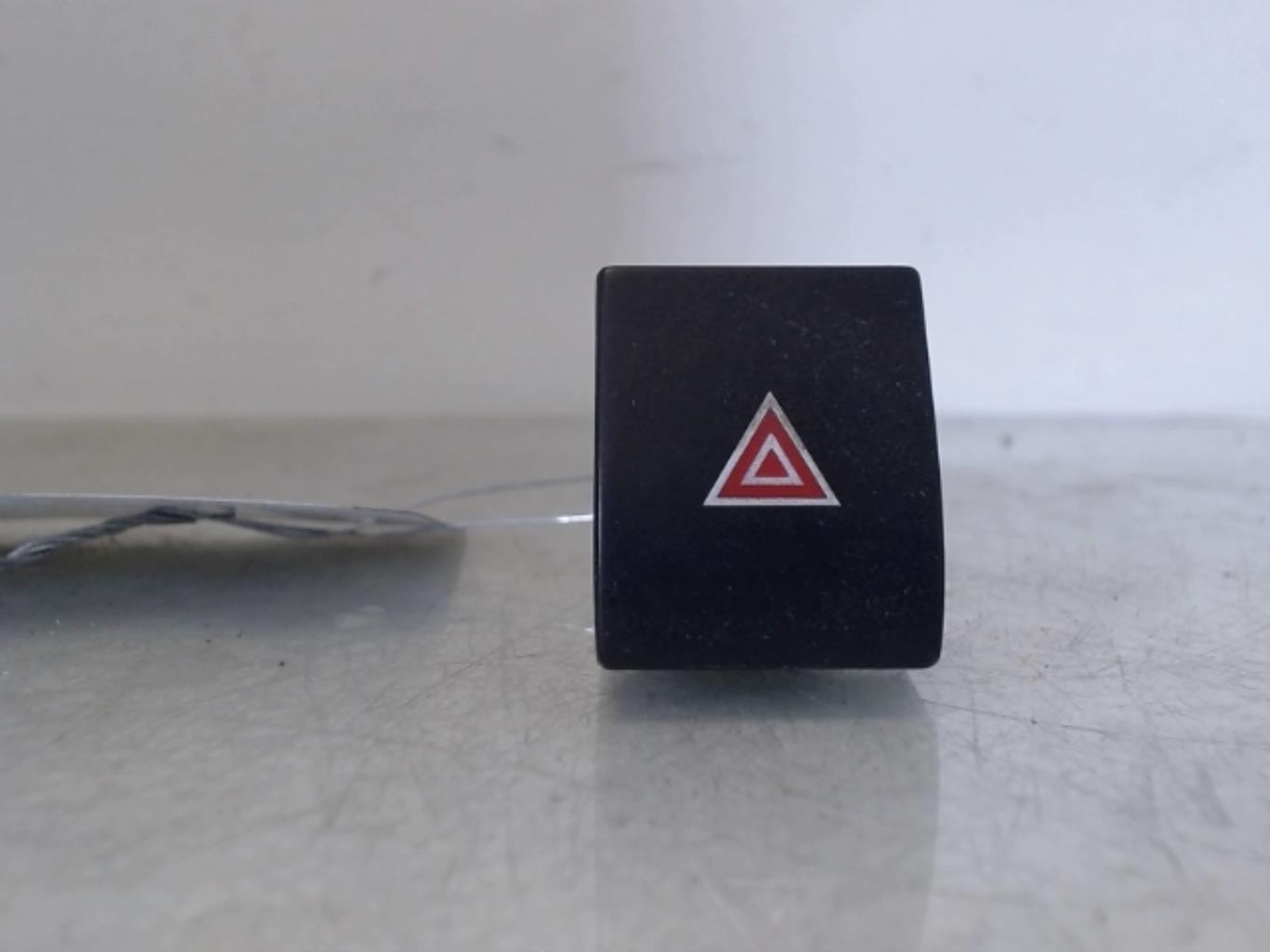 Bouton de warning PEUGEOT 3008 1  - 1