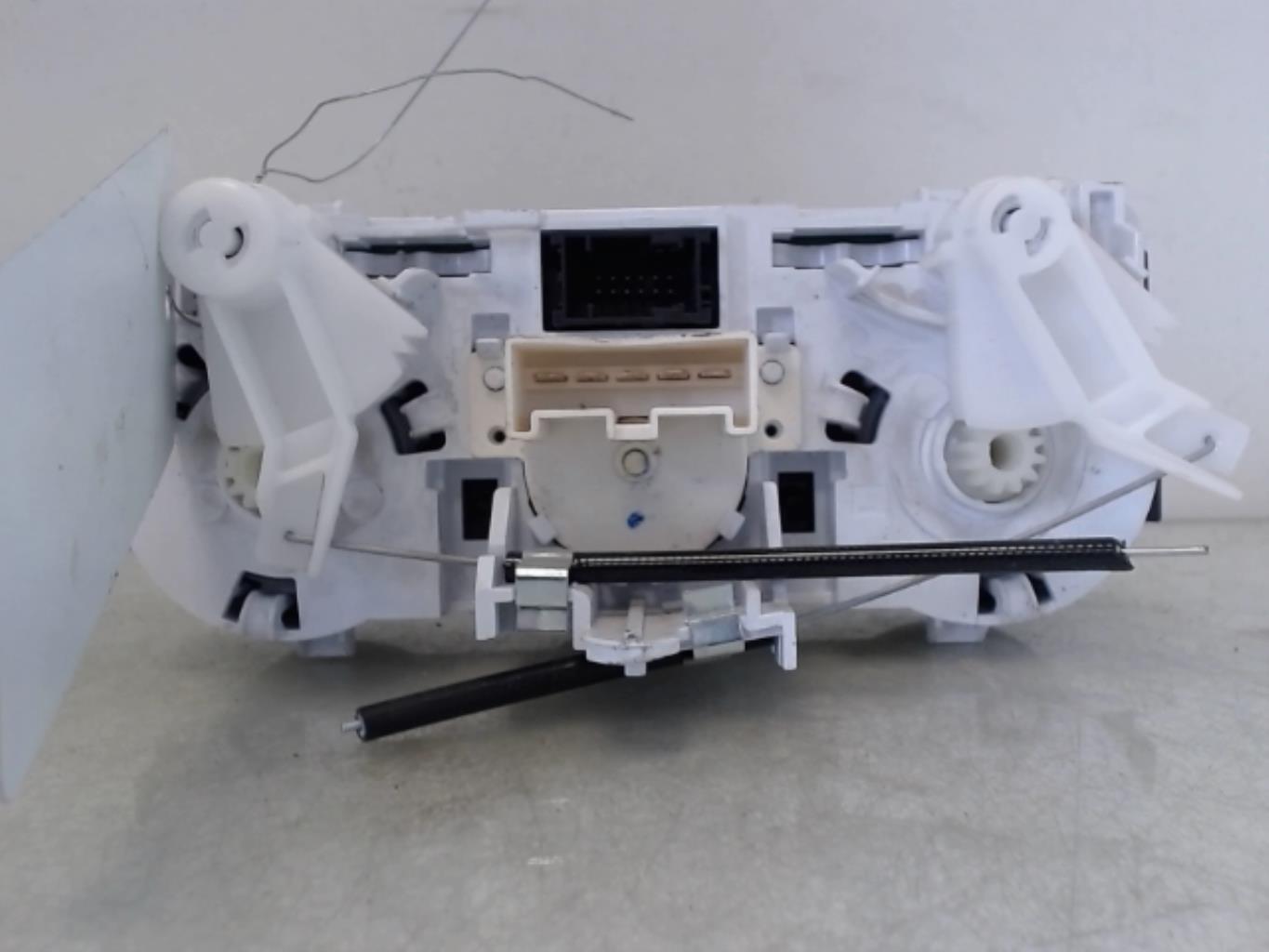 Commande chauffage OPEL CORSA E Essence - 1