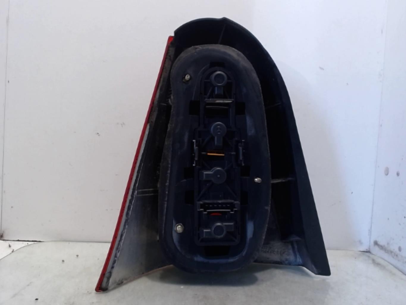 Fanale posteriore principale destro (luci) MERCEDES CLASSE A 168 PHASE 1 Diésel - 1