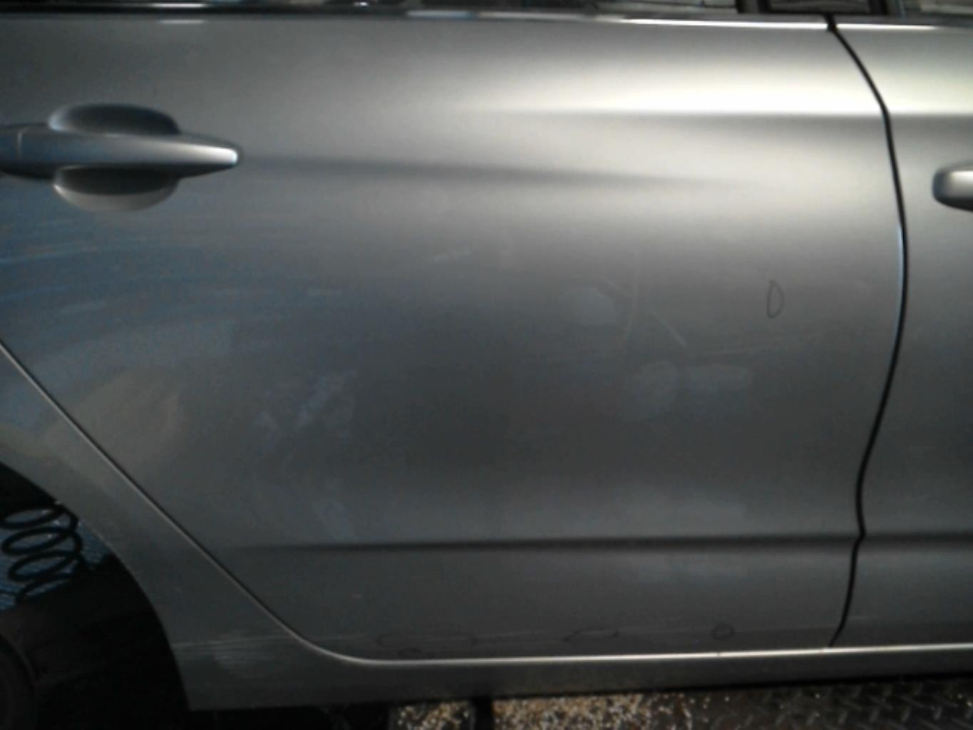 Puerta trasera derecha CITROEN C4 2 PHASE 1 Diésel - 1
