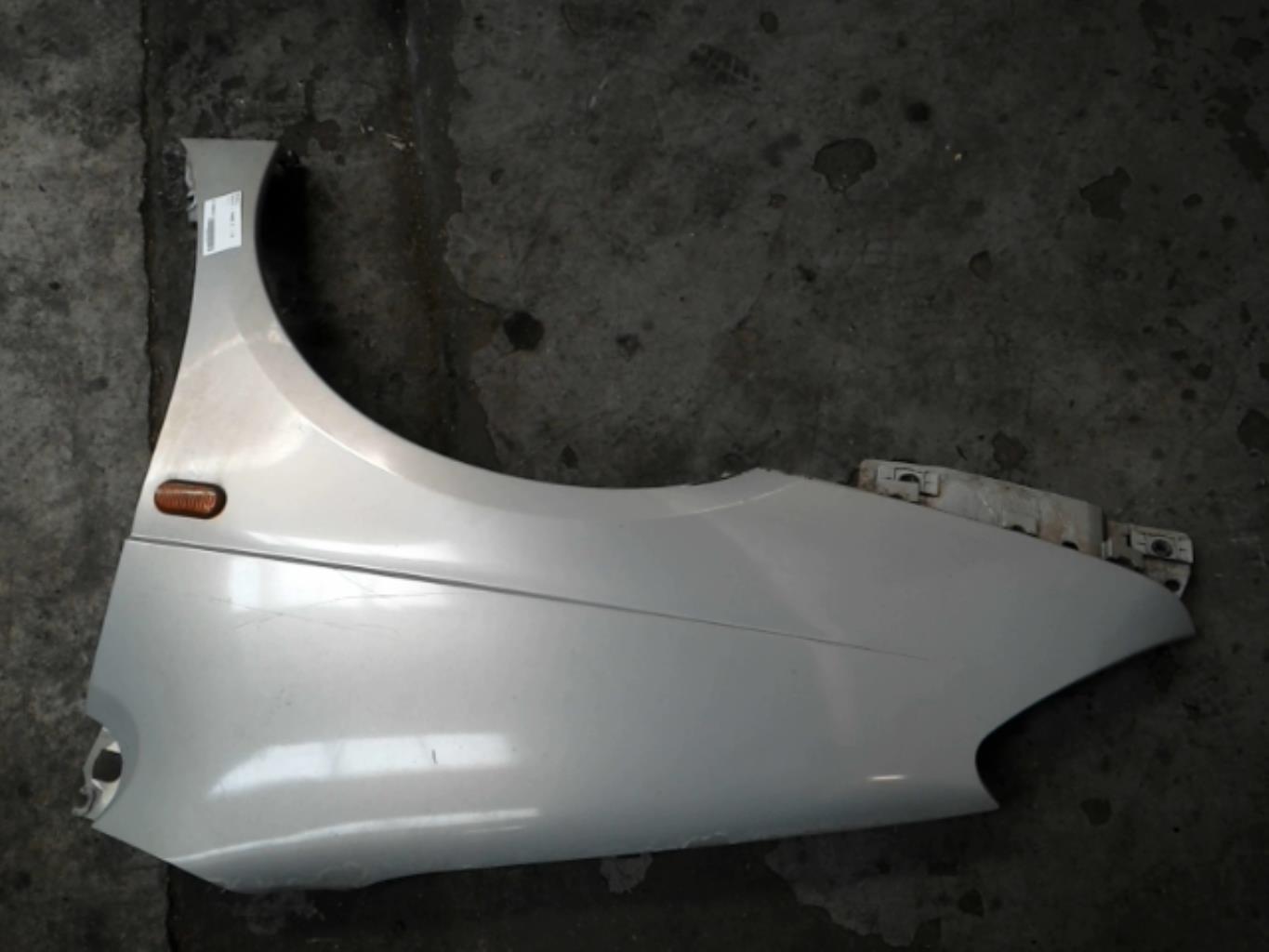 Parafango anteriore sinistro RENAULT SCENIC 1 PHASE 2 Diésel - 1