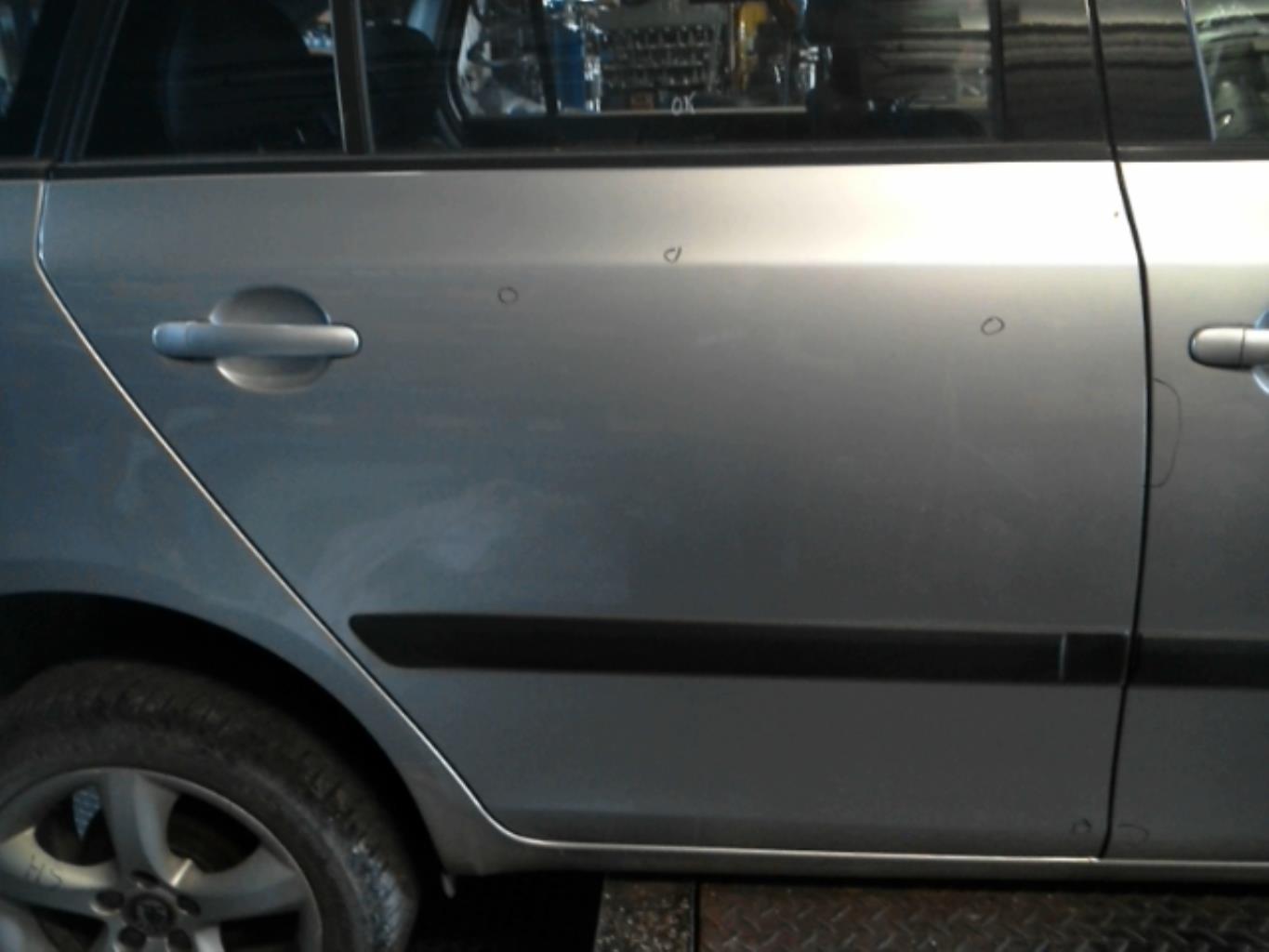 Portiera posteriore destra SKODA FABIA 2 PHASE 1 BREAK Diésel - 1