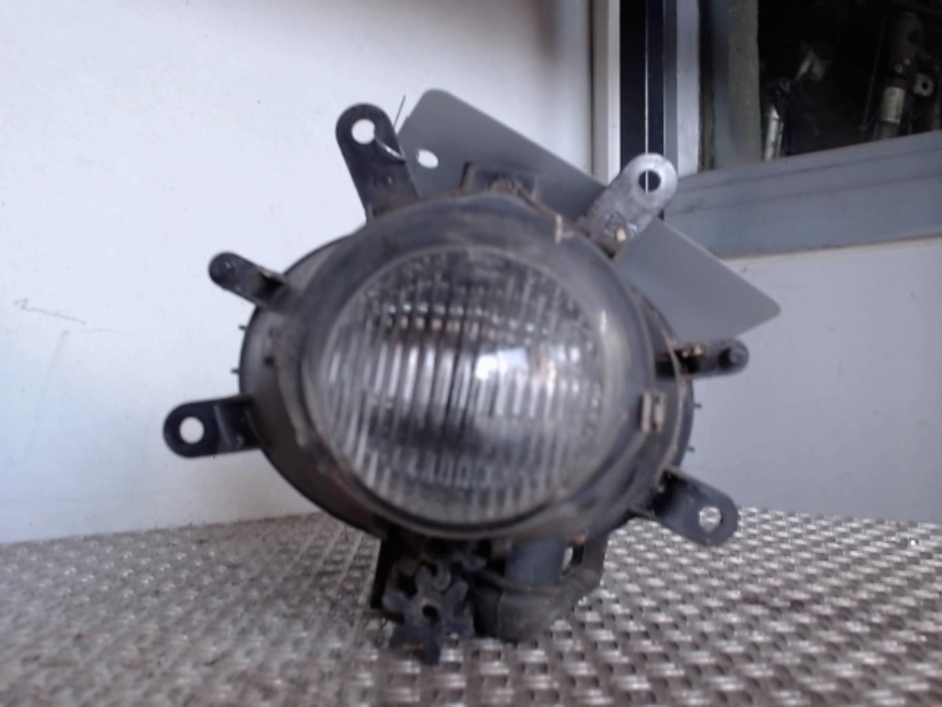 Fendinebbia sinistro (luce) BMW SERIE 3 E46 PHASE 2 Diésel - 1