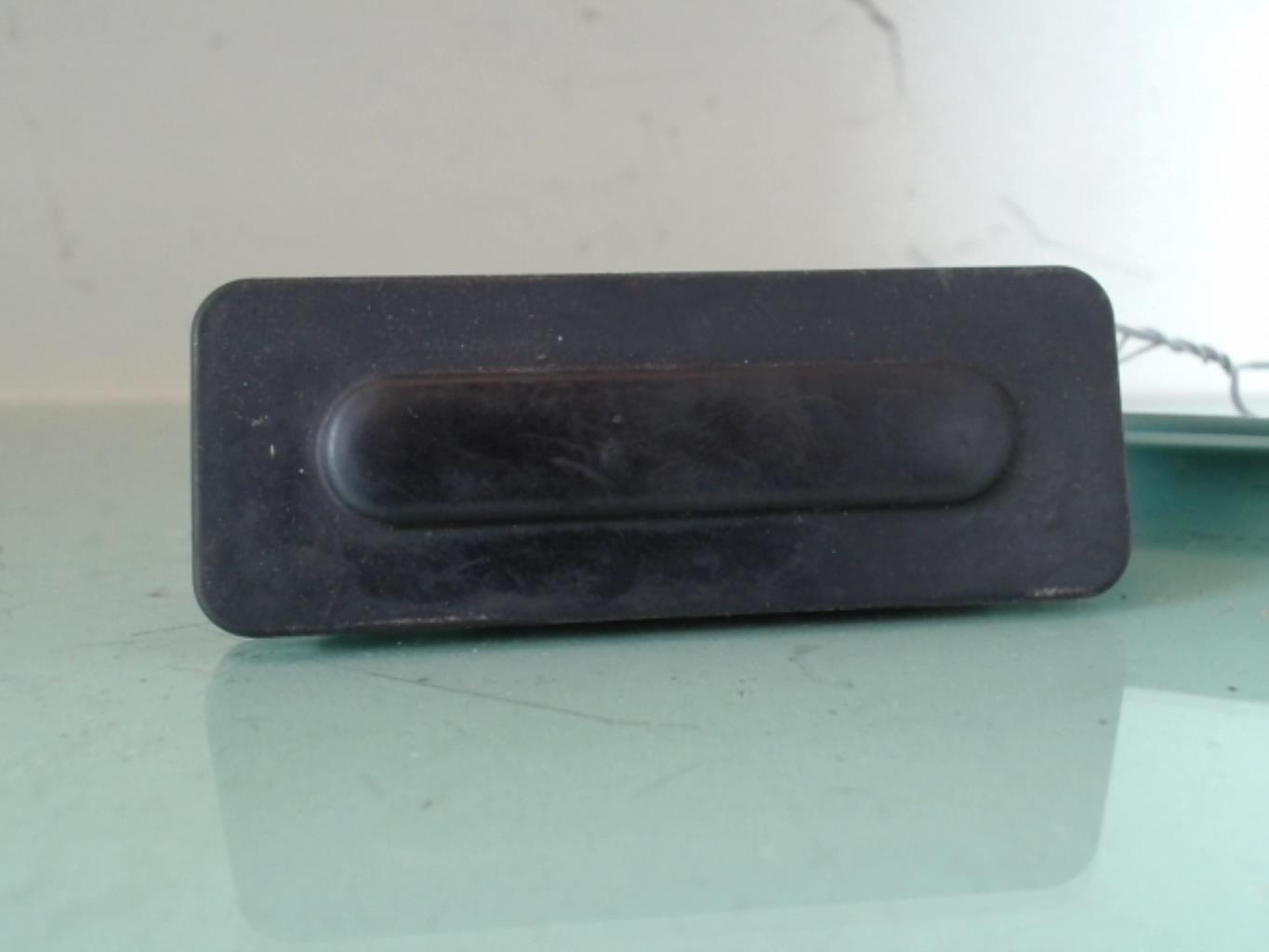 Pulsante del bagagliaio CITROEN C4 2 PHASE 2 Diésel - 1