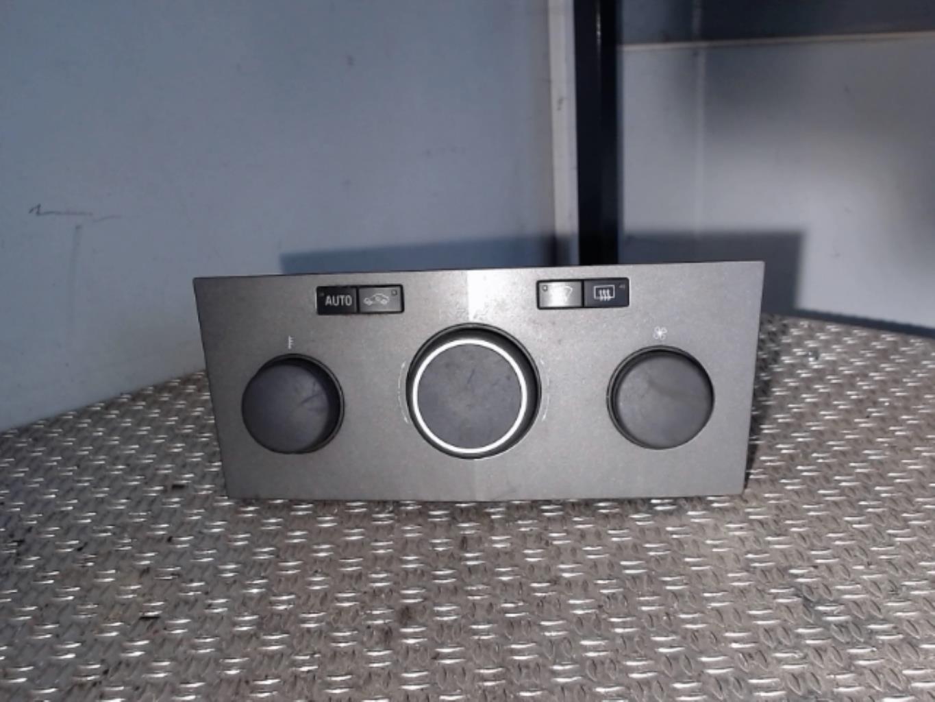 Commande chauffage OPEL ASTRA H PHASE 1 Diesel - 1