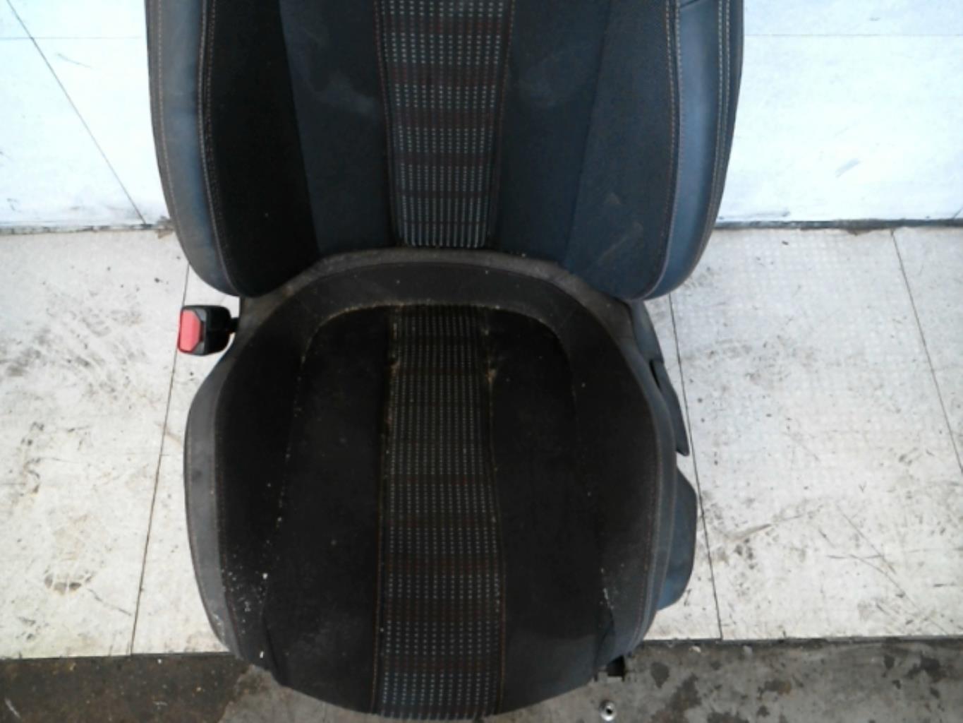 Sedile lato guida PEUGEOT 308 2 PHASE 2 Gasolina - 1