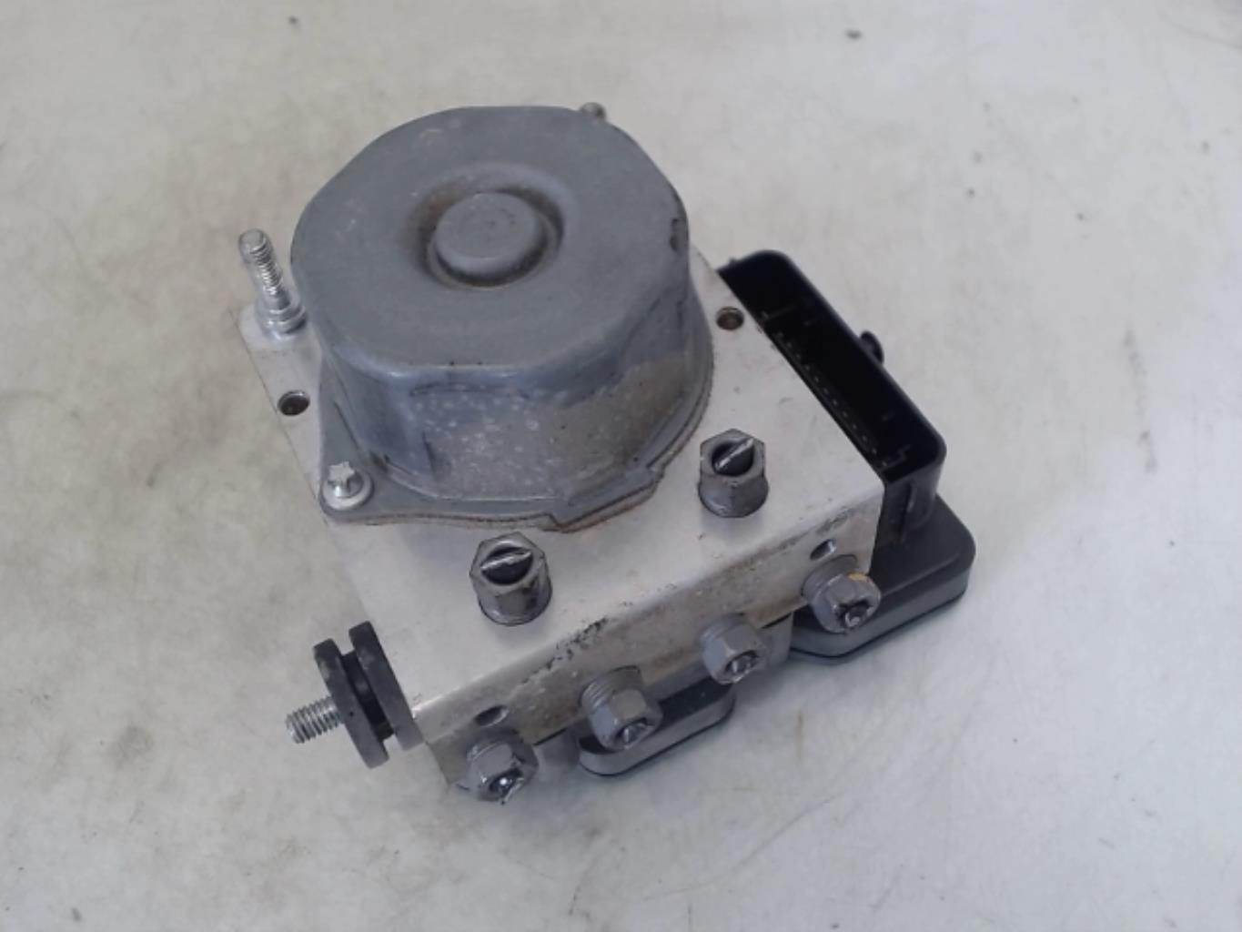 Blocco ABS (antibloccaggio freni) RENAULT CLIO 4 PHASE 2 Diésel - 1