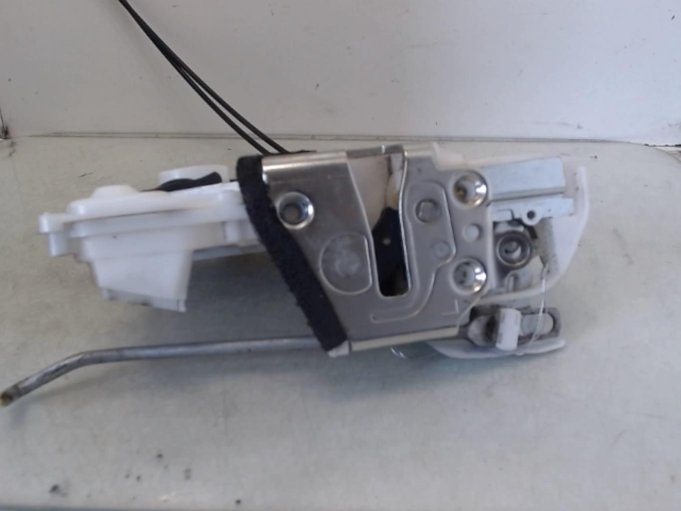 Fermeture centralisee avant gauche SUZUKI SWIFT 4 Diesel - 1