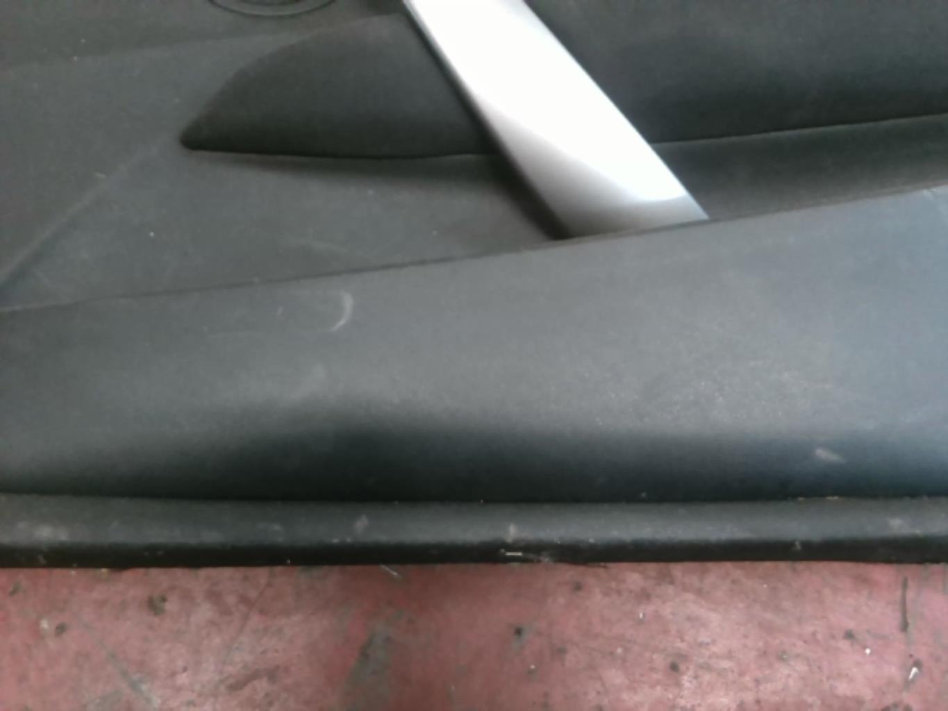 Pannello portiera anteriore destro BMW SERIE 1 E87 PHASE 1 Diésel - 1