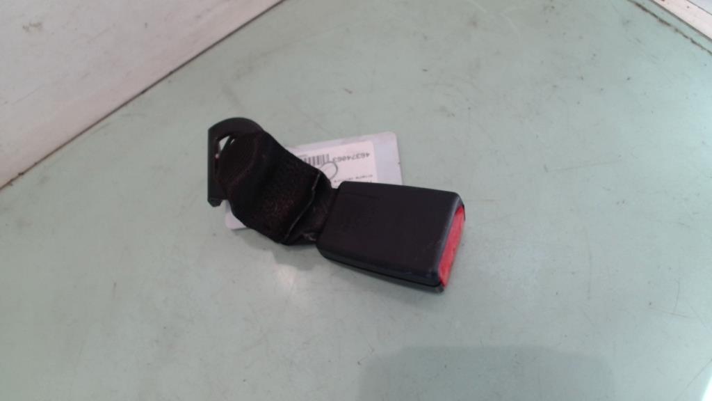 Aggancio cintura sicurezza posteriore sinistro RENAULT TWINGO 2 PHASE 2 Diésel - 1