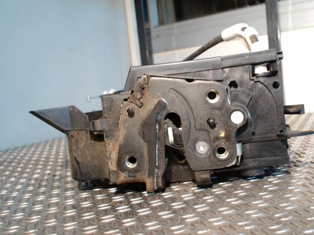Chiusura centralizzata anteriore destra PEUGEOT 308 2 SW PHASE 1 BREAK Diésel - 1