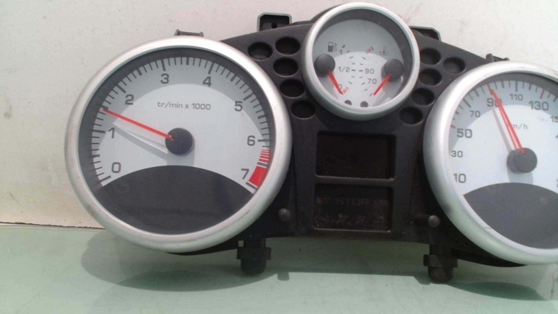 Tachimetro PEUGEOT 206+ Gasolina - 1
