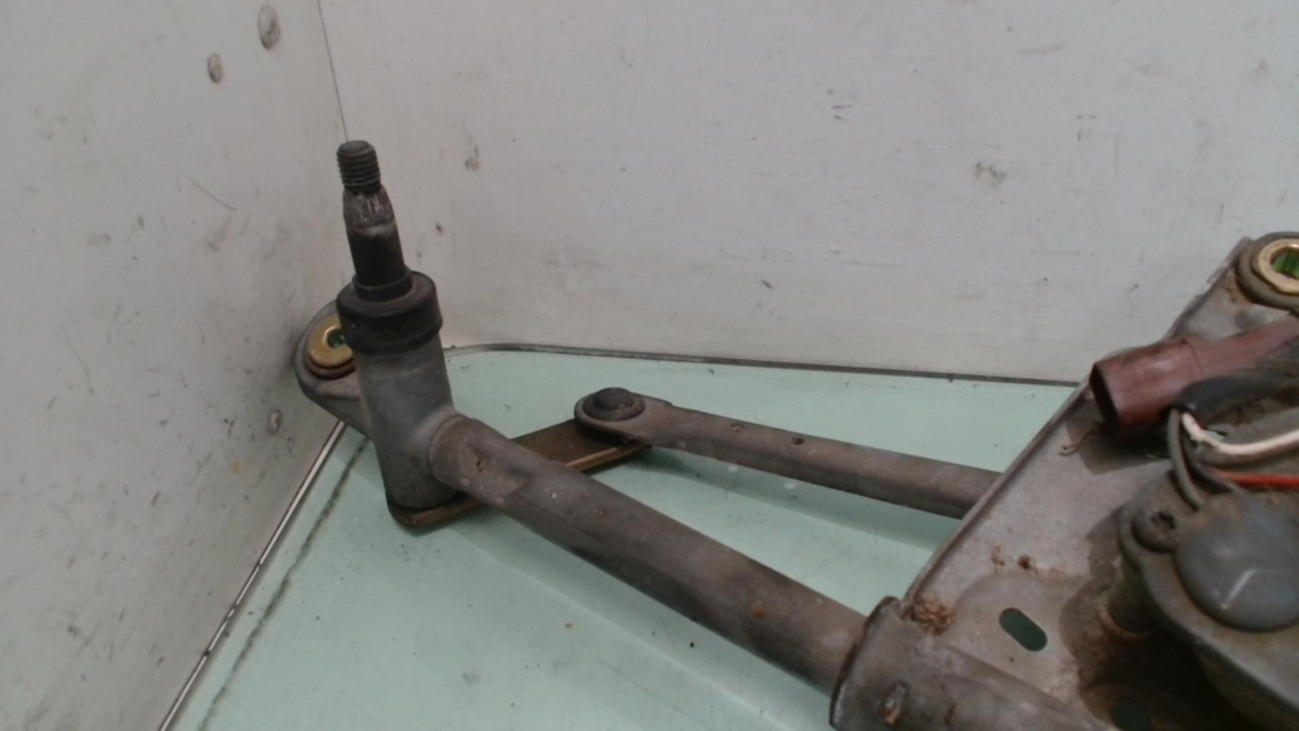 Mecanisme d'essuie glace PEUGEOT 406 COUPE Essence - 1