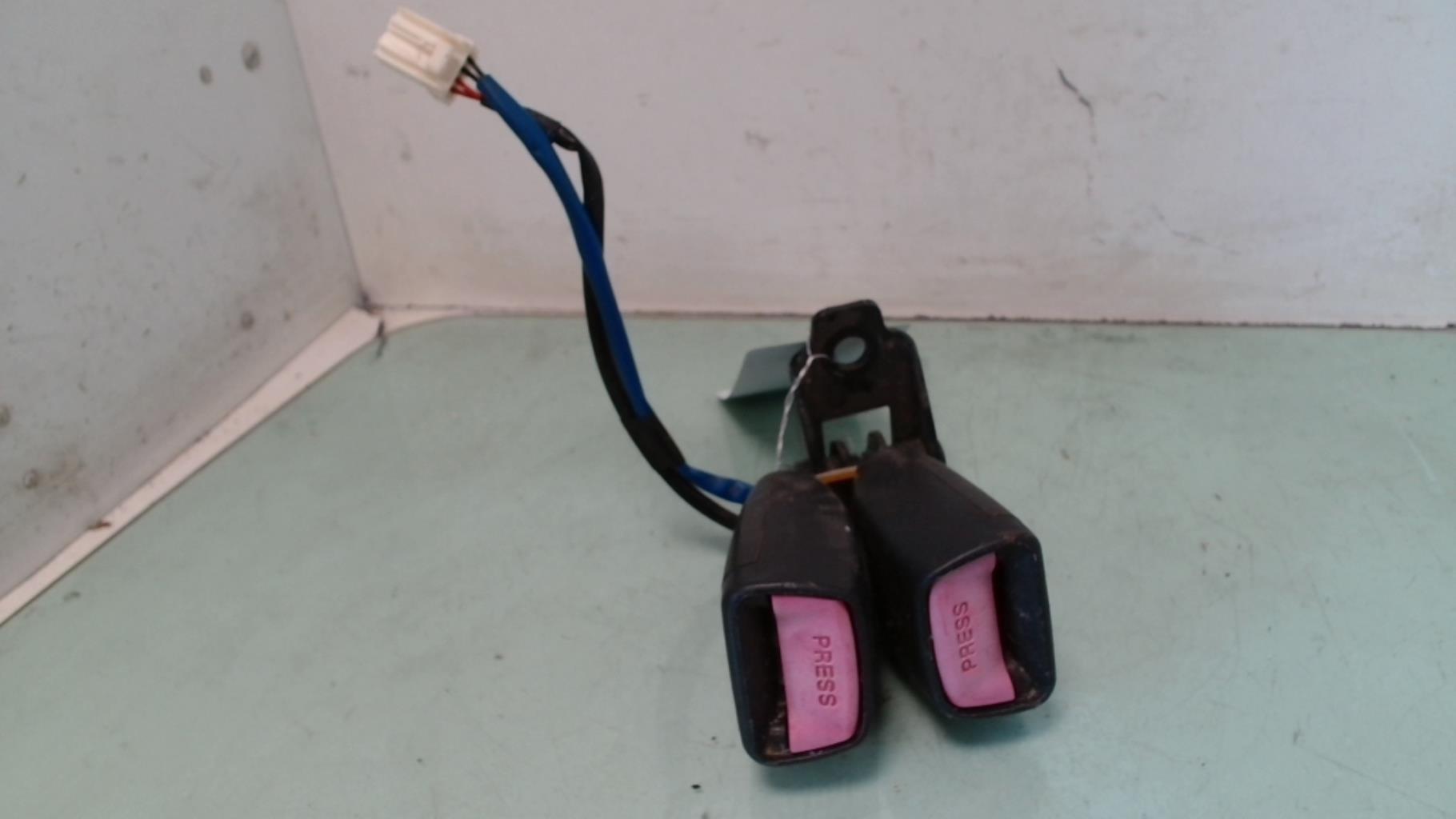 Aggancio cintura sicurezza posteriore sinistro HYUNDAI I 30 1 PHASE 1 Diésel - 1