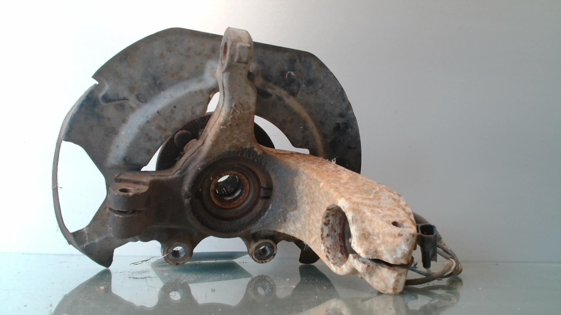 Moyeu avant gauche MAZDA 5 1 PHASE 1 Diesel - 1