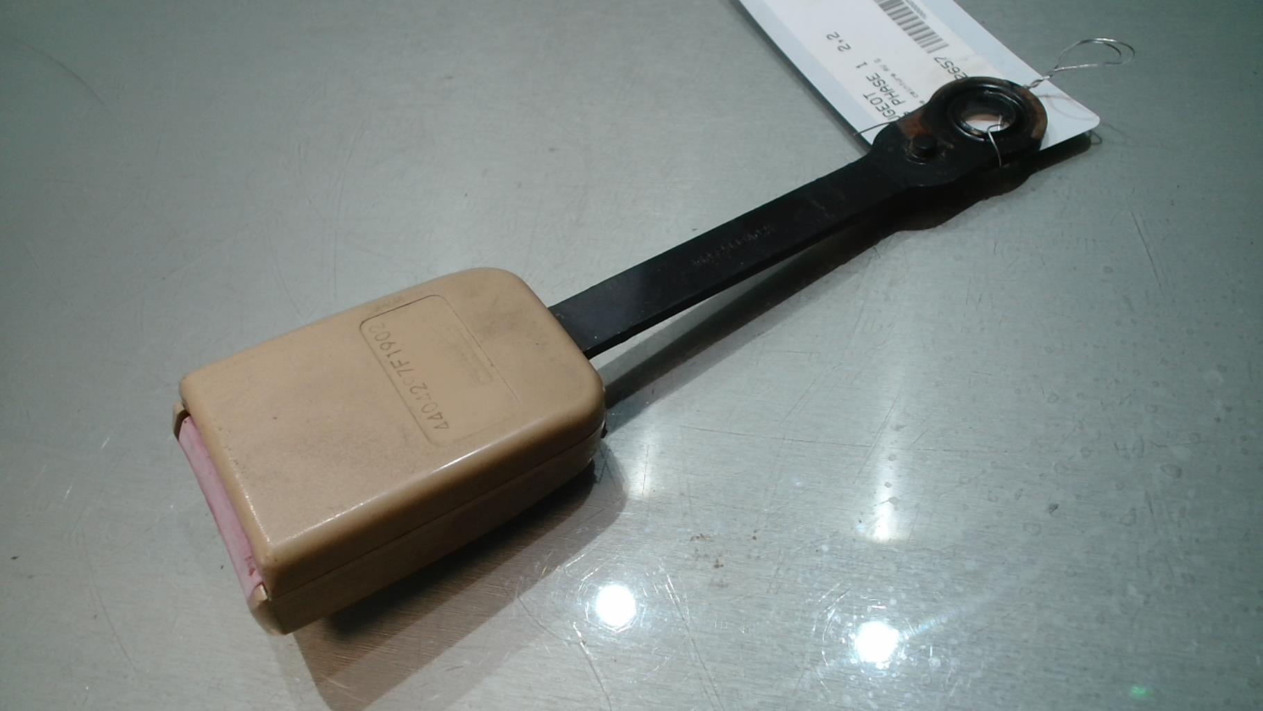 Aggancio cintura sicurezza anteriore sinistro PEUGEOT 607 PHASE 1 Diésel - 1