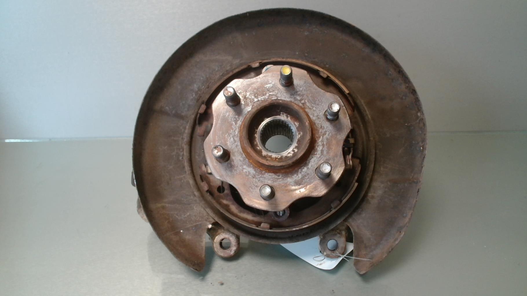 Mozzo posteriore sinistro NISSAN PATHFINDER 2 PHASE 1 Diésel - 1