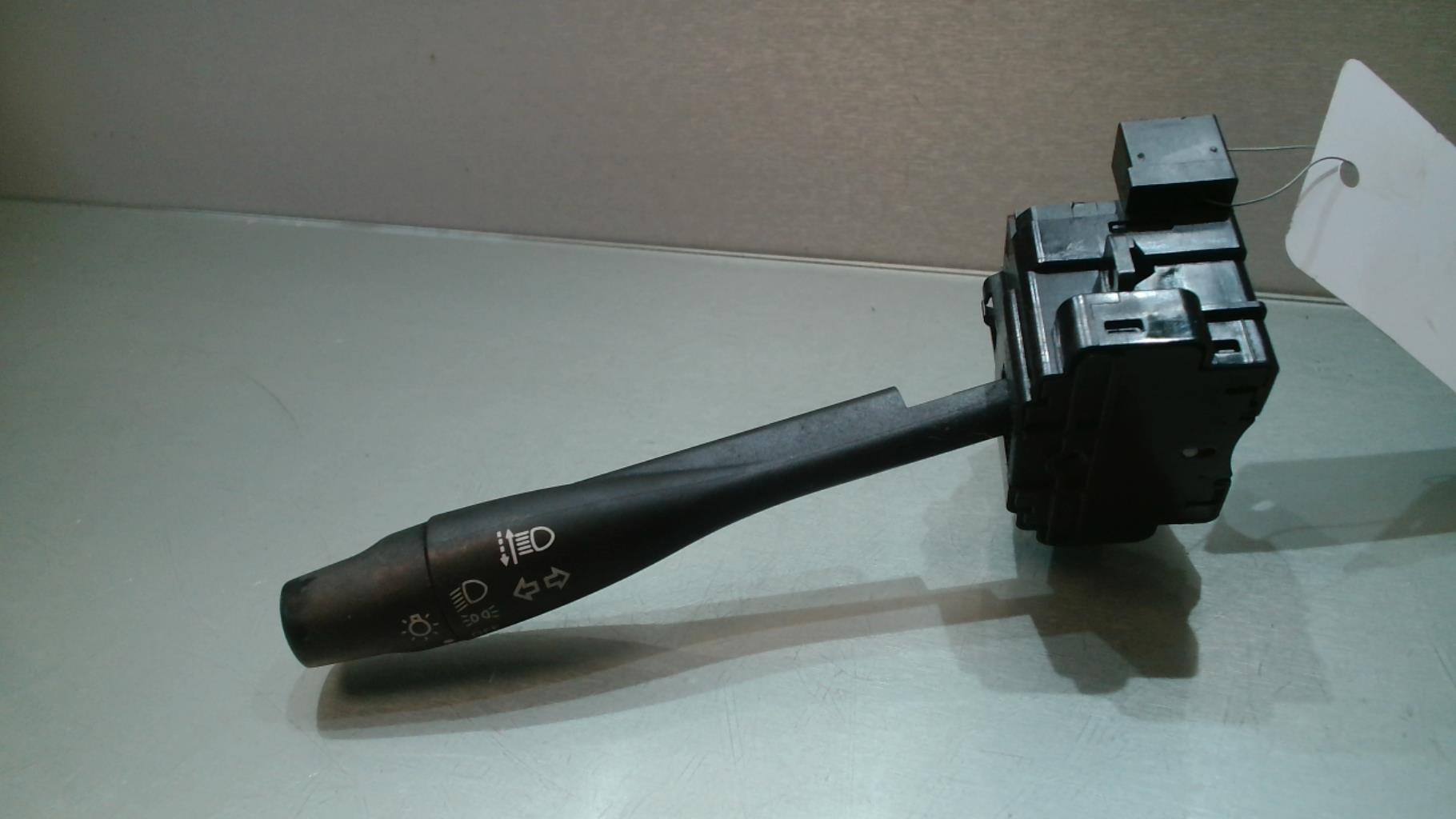 Devio luci NISSAN ALMERA 1 PHASE 1 Gasolina - 1