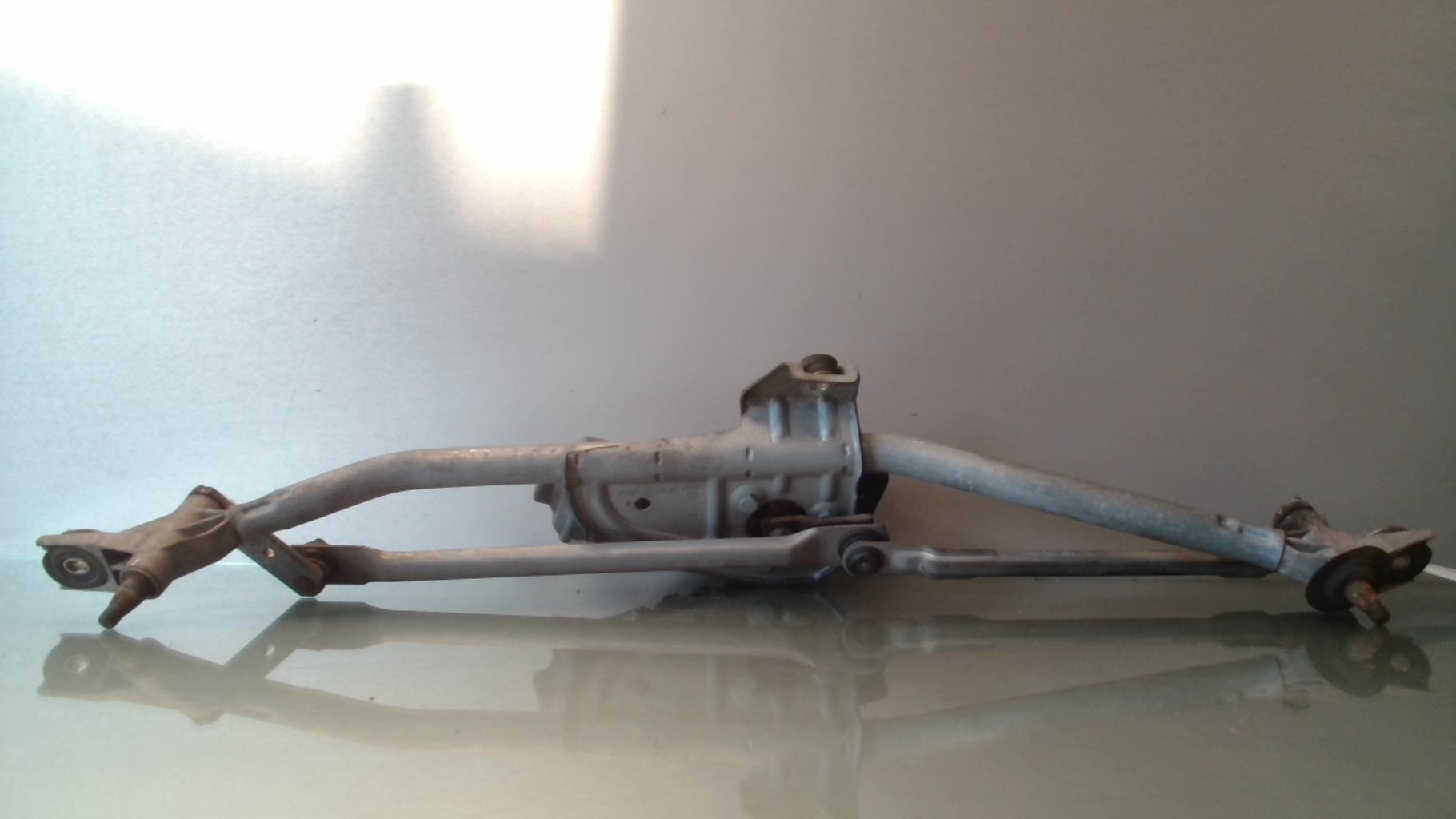 Mecanisme d'essuie glace VOLKSWAGEN PASSAT 4 PHASE 2 BREAK Diesel - 1