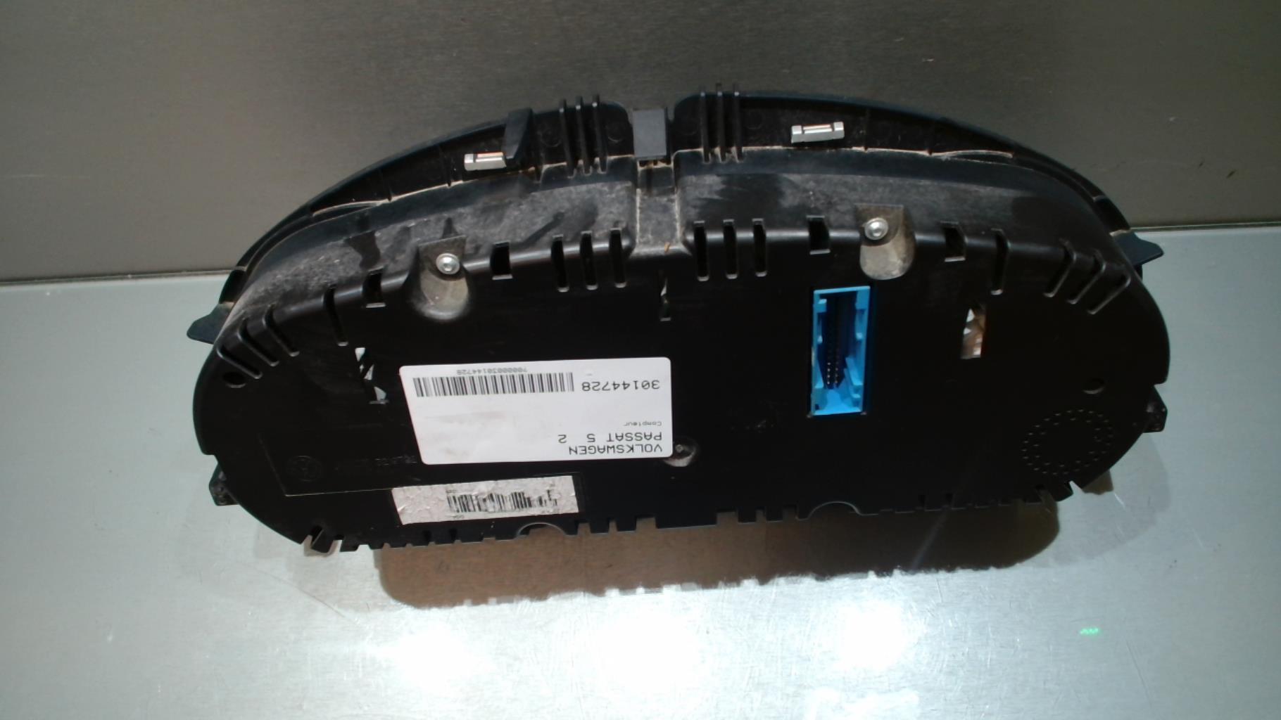 Compteur VOLKSWAGEN PASSAT 6 Diesel - 1
