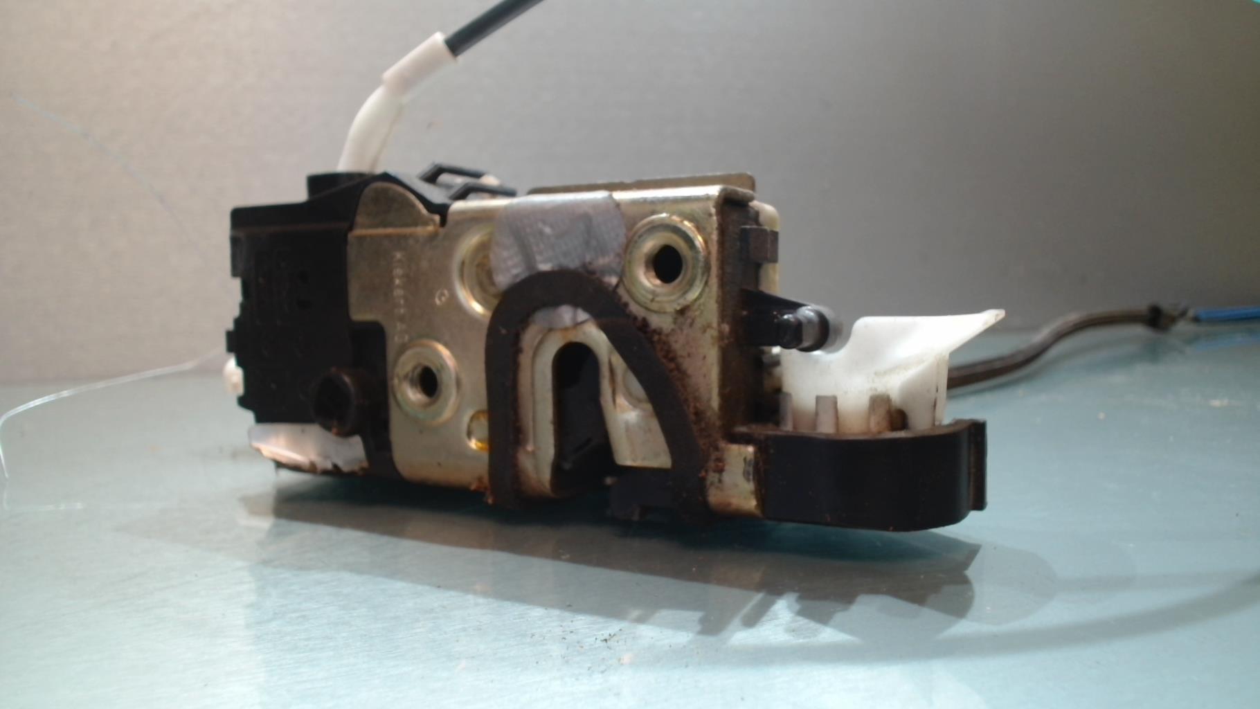 Chiusura centralizzata anteriore sinistra PEUGEOT 407 COUPE Diésel - 1
