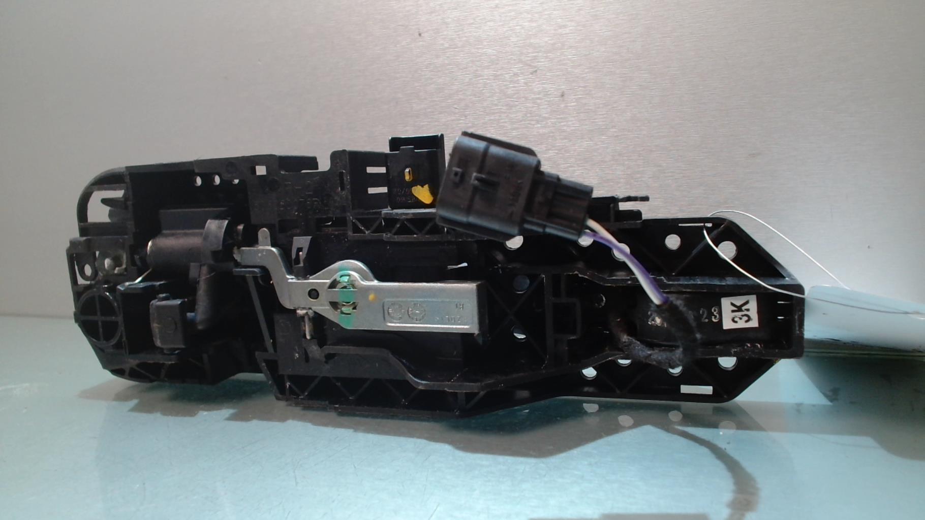 Poignee porte avant droit RENAULT LATITUDE Diesel - 1