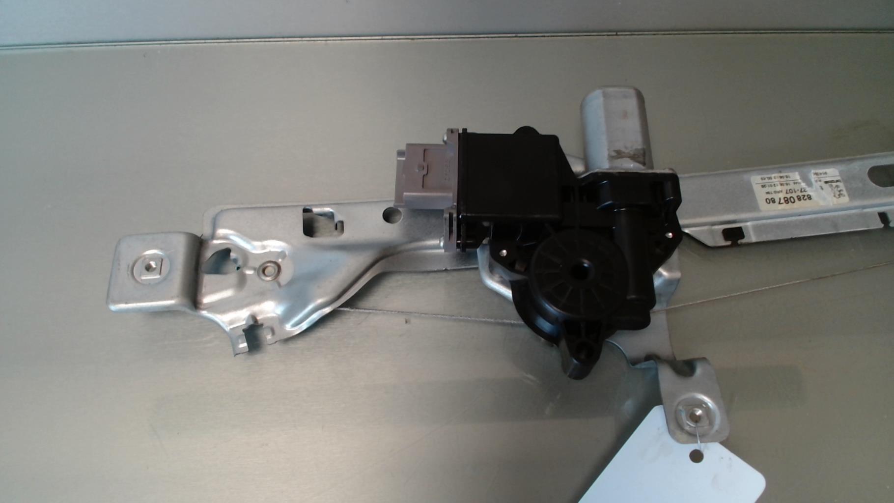 Alzacristalli elettrico posteriore sinistro PEUGEOT 3008 1 PHASE 1 Diésel - 1