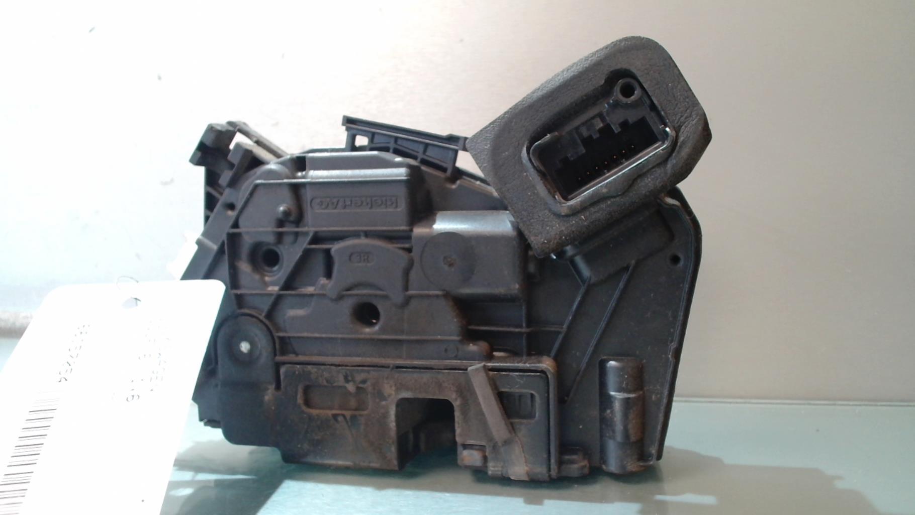 Chiusura centralizzata anteriore destra VOLKSWAGEN GOLF 6 Diésel - 1