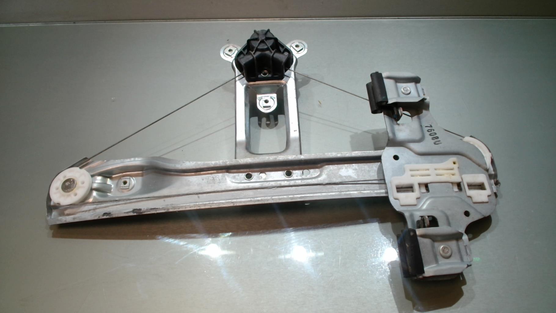 Alzacristalli manuale posteriore destro CHEVROLET AVEO 2 Gasolina - 1