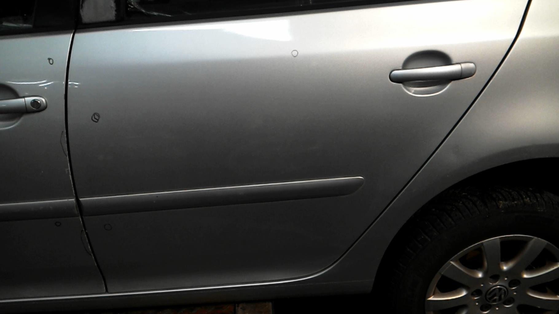 Portiera posteriore sinistra VOLKSWAGEN GOLF 5 Diésel - 1