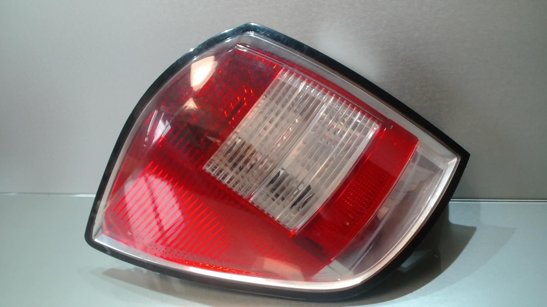 Fanale posteriore principale sinistro (luci) OPEL ASTRA H PHASE 1 BREAK Diésel - 1